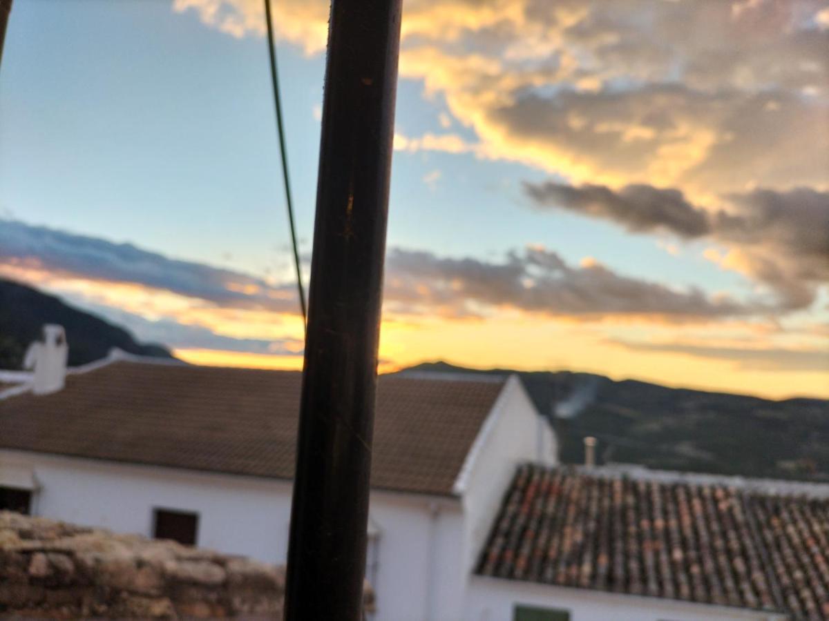 Alquiler de vacaciones y temporadas 2 días 125 4 personas Zuheros Exterior foto