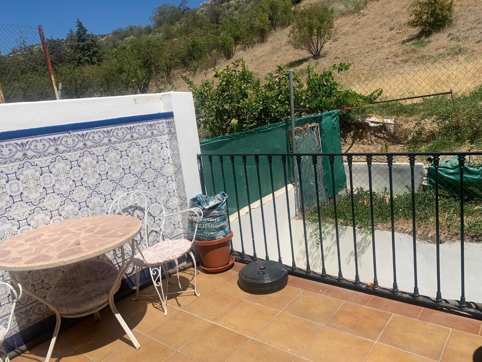 Alquiler de vacaciones y temporadas 2 días 125 4 personas Zuheros Habitación foto